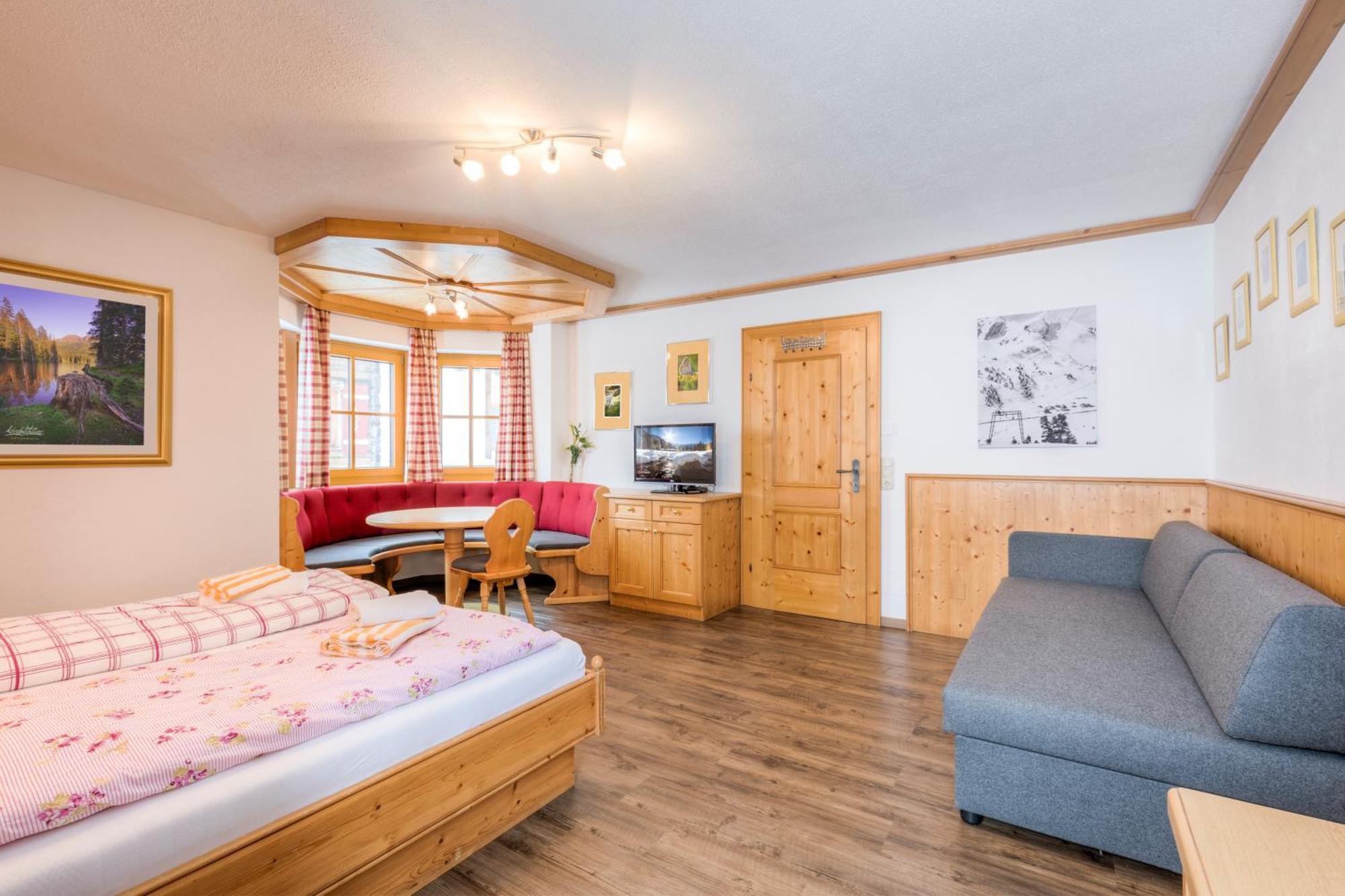 Schmiedlehenalm Apartment Obertauern Exterior photo